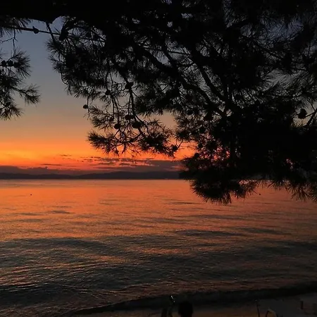 Christos Family Pachis Beach-glyfoneri *