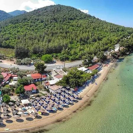 Christos Family Pachis Beach-glyfoneri *