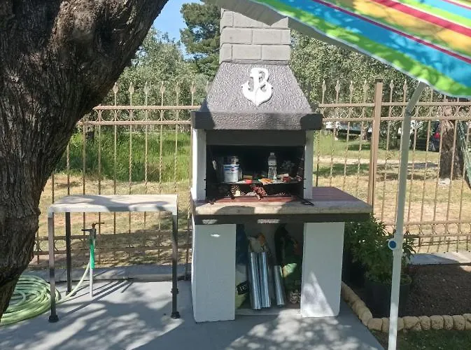 Christos Family Pachis Beach-glyfoneri *