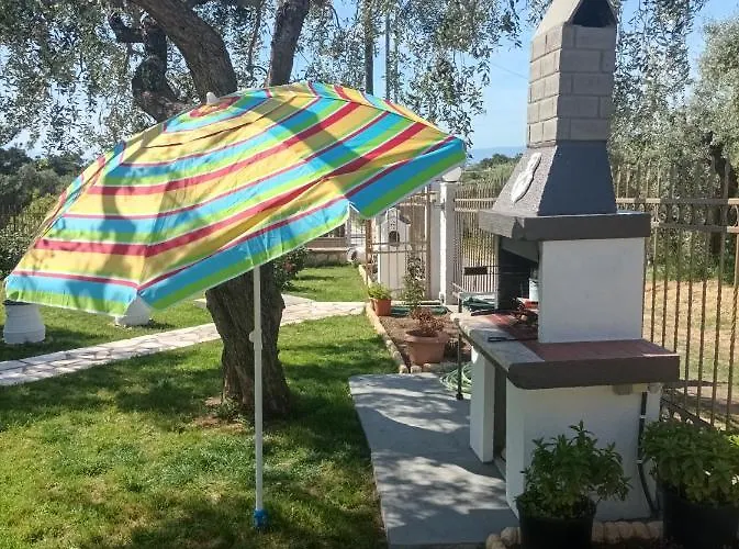 Christos Family Pachis Beach-glyfoneri