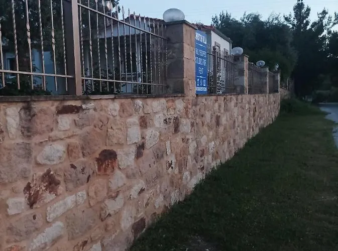 Christos Family Pachis Beach-glyfoneri *