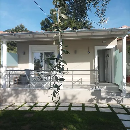 Christos Family Pachis Beach-glyfoneri 펜션