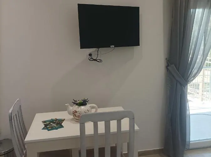 Christos Family Pachis Beach-glyfoneri