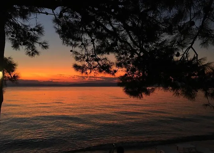 Christos Family Pachis Beach-glyfoneri *